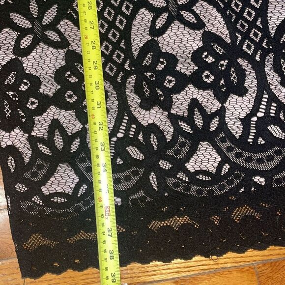 ASOS floral lace halter bodycon midi pencil black dress w/ high neckline size 6 - Picture 16 of 16